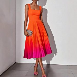 Square-neck Mid-length Dress With Gradient Pleats