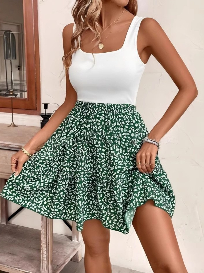 Floral-print A-line Dress With A Floral Pattern And A Vest Design