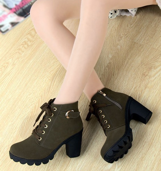 Solid color women's leather boots lace up Martin boots - Image 4